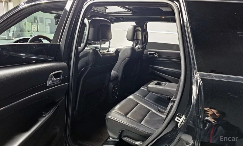 Jeep Grand cherokee, снимка 11 - Автомобили и джипове - 53438006