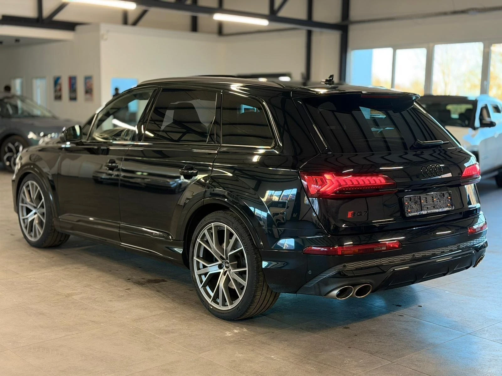 Audi SQ7 507ks/MATRIX/B&Q/360* /PANO/AUDI EXCLUSIV  - изображение 6