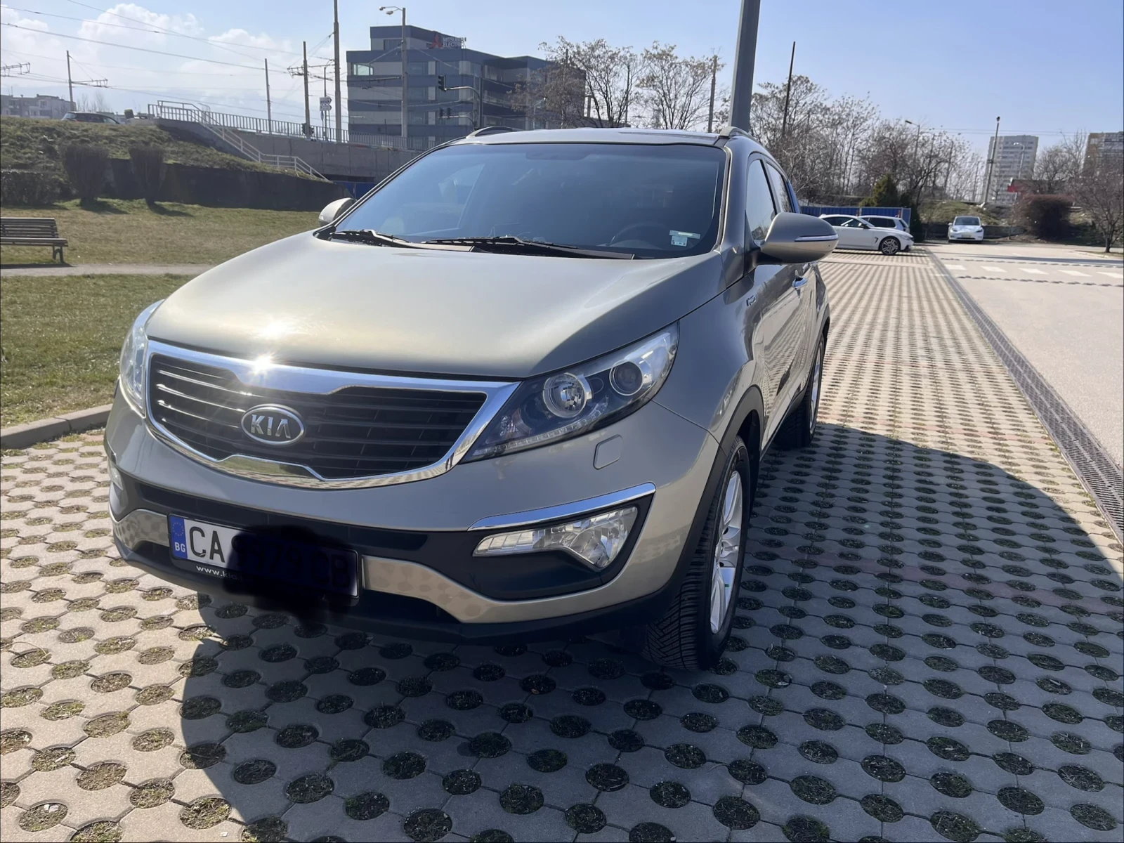 Kia Sportage 2.0i 163hp , снимка 3 - Автомобили и джипове - 53746573
