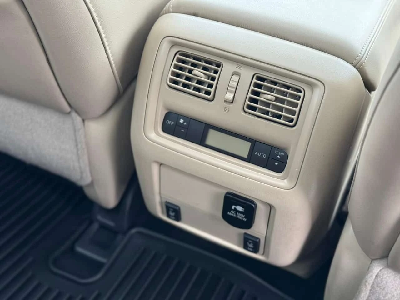 Nissan Pathfinder * 4WD 4dr * PANO* KEYLESS* ПОДГРЕВ* , снимка 15 - Автомобили и джипове - 53832956