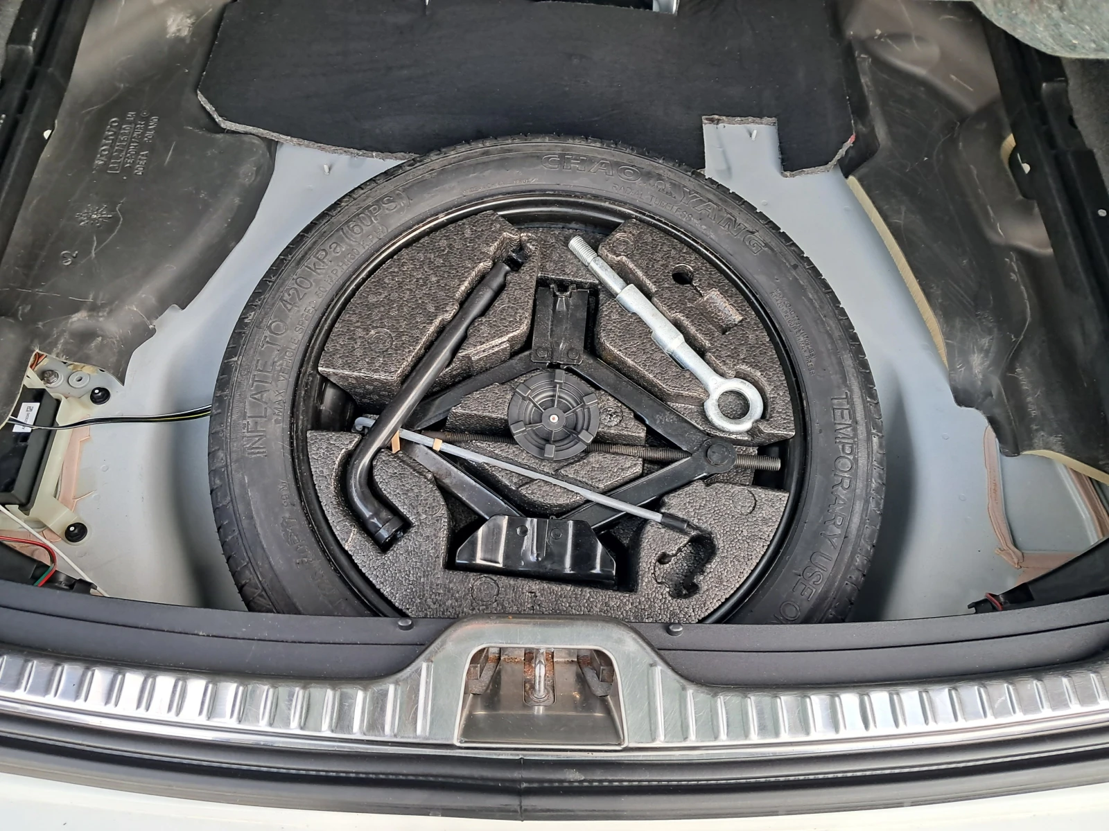 Volvo XC60 3.0 AWD T6 PREMIER+ , снимка 7 - Автомобили и джипове - 53869838