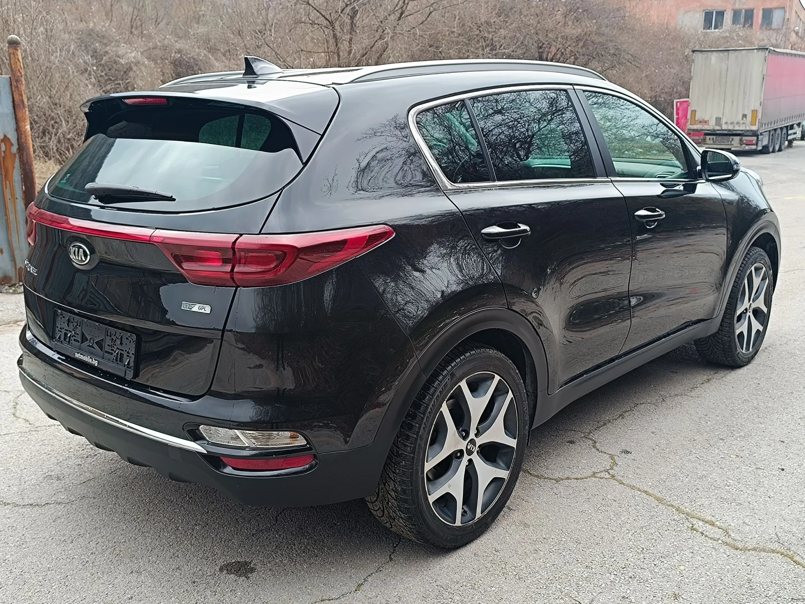 Kia Sportage 1.6 Бензин Газ, снимка 5 - Автомобили и джипове - 53960977