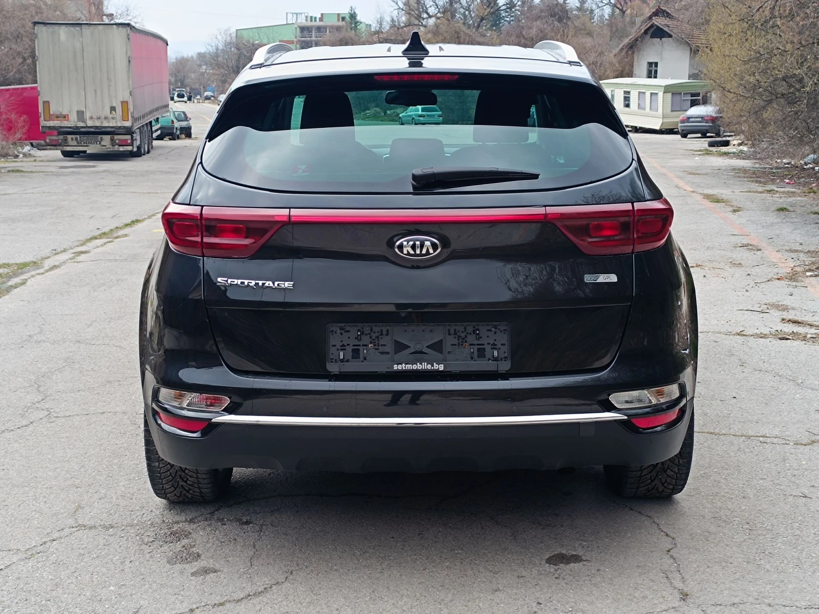 Kia Sportage 1.6 Бензин Газ, снимка 7 - Автомобили и джипове - 53960977