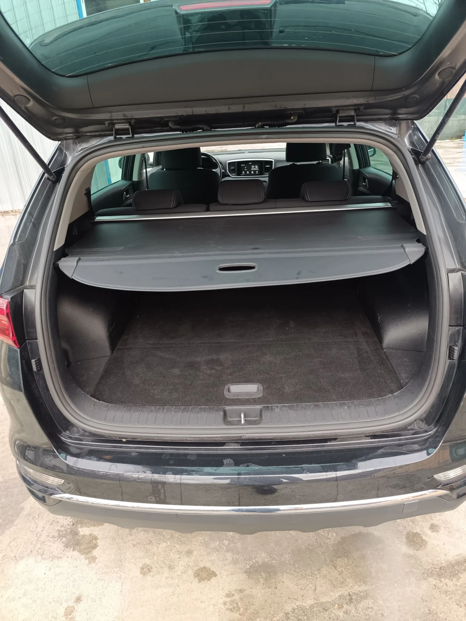 Kia Sportage 1.6 Бензин Газ, снимка 14 - Автомобили и джипове - 53960977