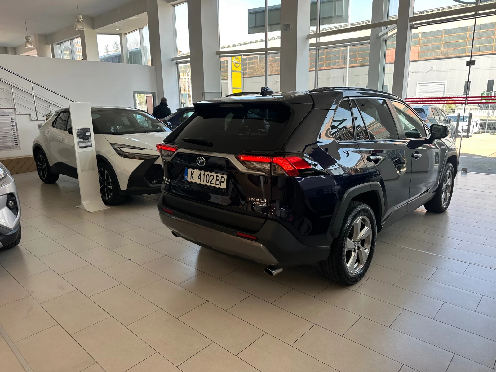 Toyota Rav4, снимка 5 - Автомобили и джипове - 53995127