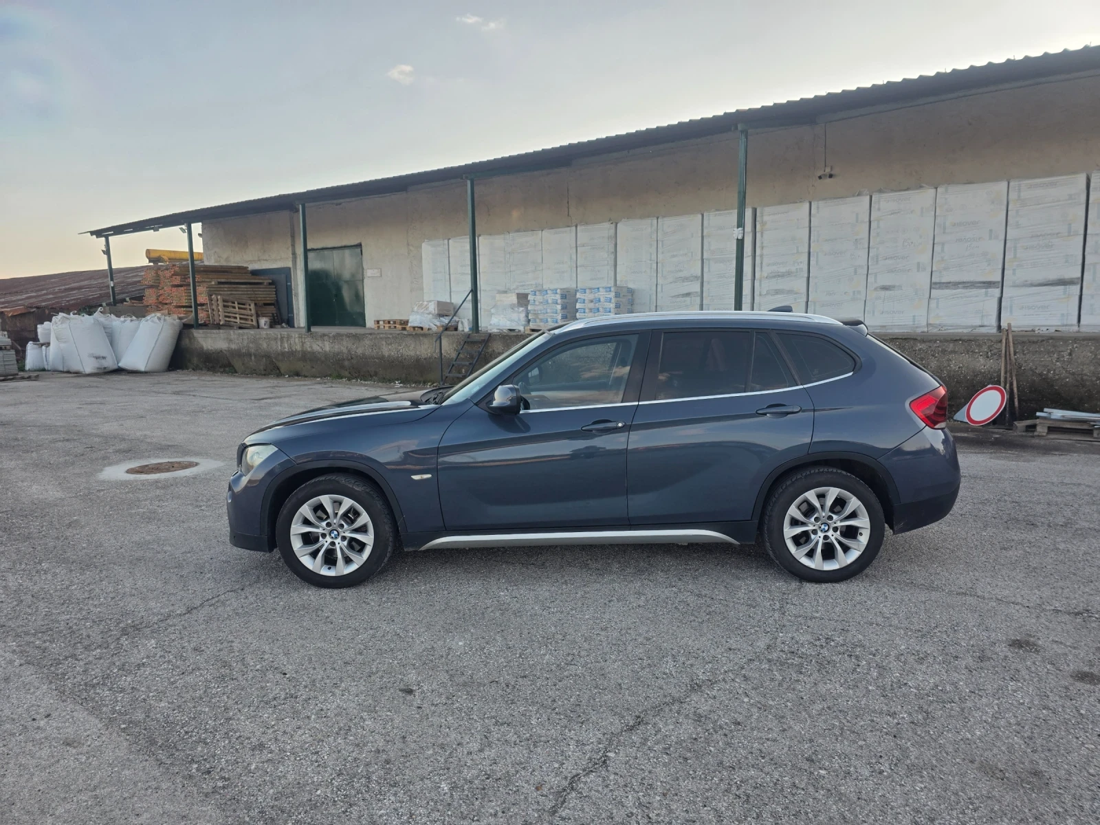 BMW X1, снимка 2 - Автомобили и джипове - 54319305
