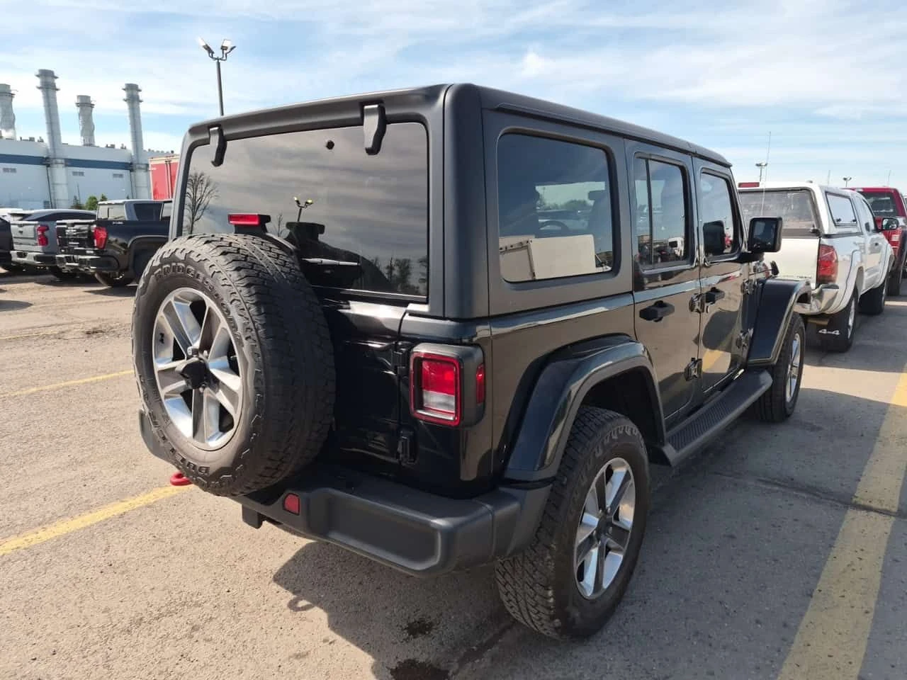 Jeep Wrangler * SAHARA * CARFAX * ФИНАНСИРАНЕ, снимка 3 - Автомобили и джипове - 54634113