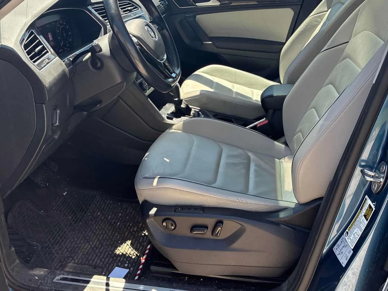 VW Tiguan HIGHLINE/ПАНО/ПОДГРЕВ/CARFAX/ФИНАНСИРАНЕ, снимка 7 - Автомобили и джипове - 54677714
