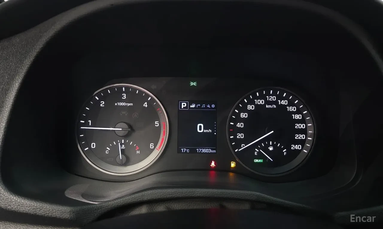 Hyundai Tucson All New 2.0 Diesel, снимка 8 - Автомобили и джипове - 54821056