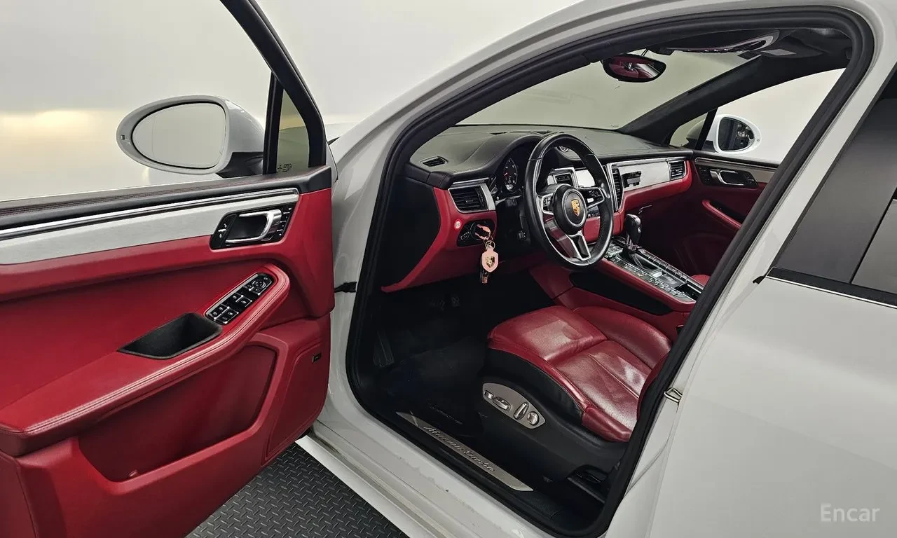 Porsche Macan 3.6 TURBO | SPORT CHRONO| PASM| BOSE, снимка 8 - Автомобили и джипове - 55207689