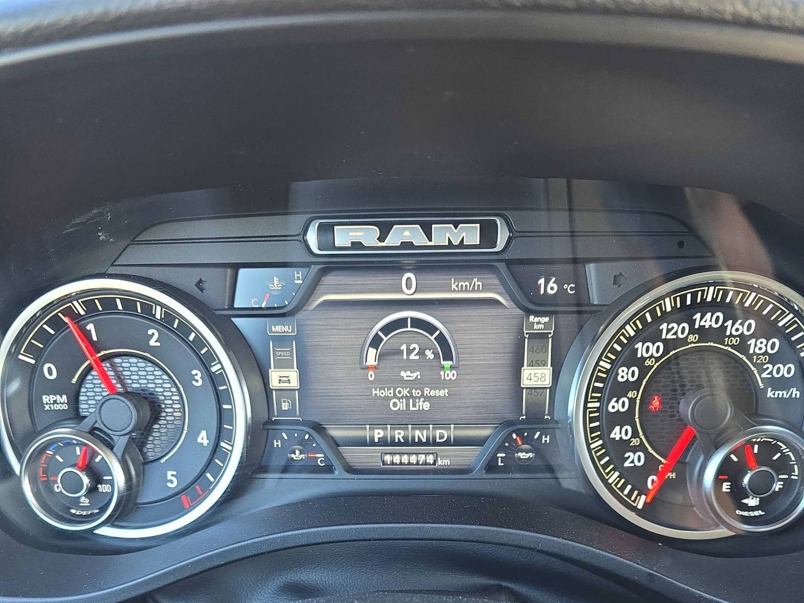 Dodge RAM 1500  Laramie Short cab / ОБДУХВАНЕ / CARFAX , снимка 8 - Автомобили и джипове - 55876050