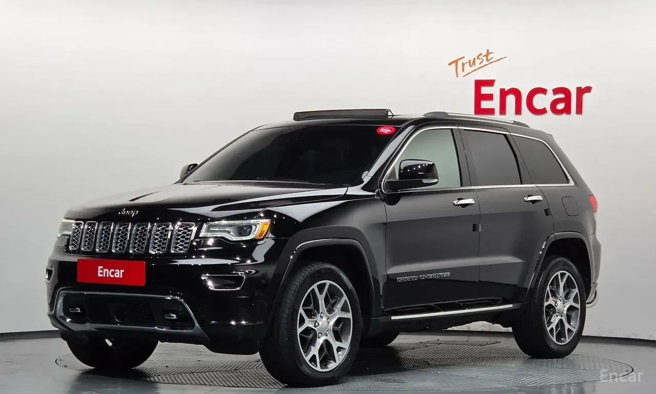 Jeep Grand cherokee 3.6* V6* 8ZF* OVERLAND* ДИСТРОНИК* ОБДУХВАНЕ* КАМЕ