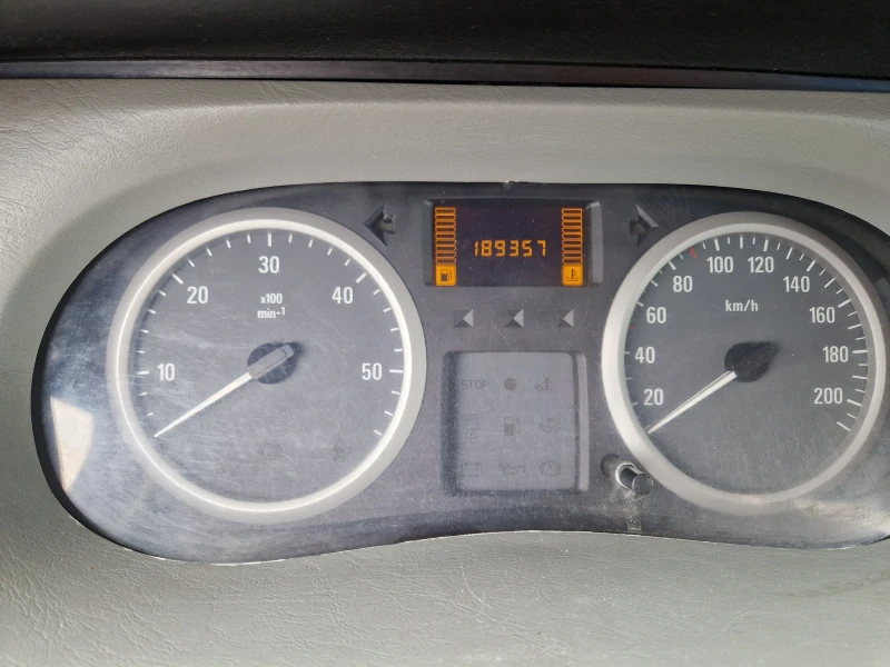 Renault Trafic 2.0dci MAXXI 2011, снимка 9 - Бусове и автобуси - 52368218