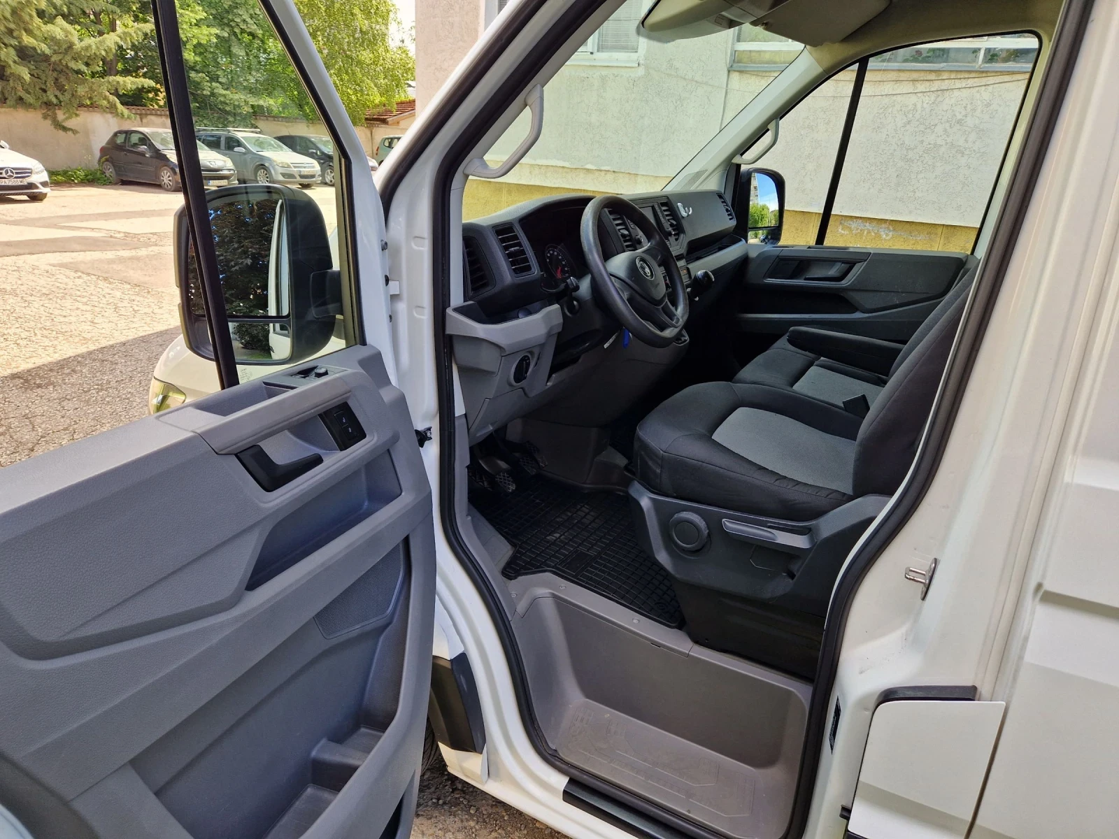 VW Crafter 2.0TDI, 140к.с, Евро 6В, снимка 7 - Бусове и автобуси - 54922714
