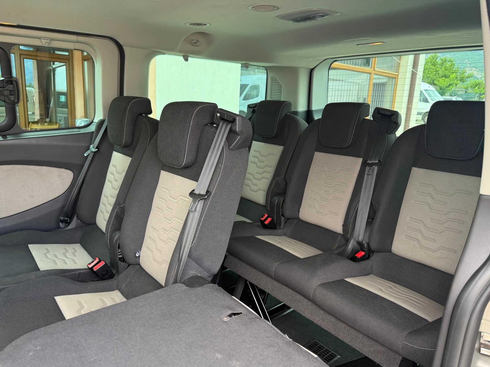 Ford Transit Custom LUX 9 Места , FULL , 2 странични вр , 2xКЛИМА , снимка 10 - Бусове и автобуси - 55175108