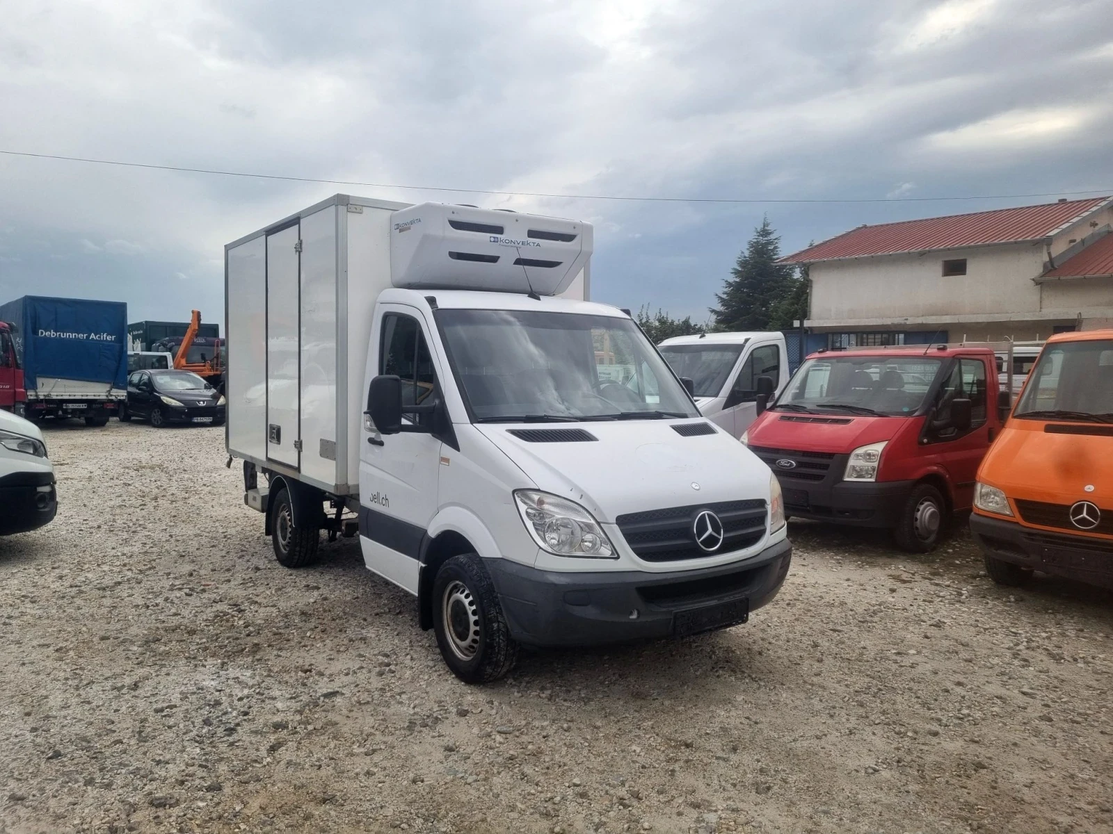 Mercedes-Benz Sprinter 315 хладилен, снимка 5 - Бусове и автобуси - 56274409