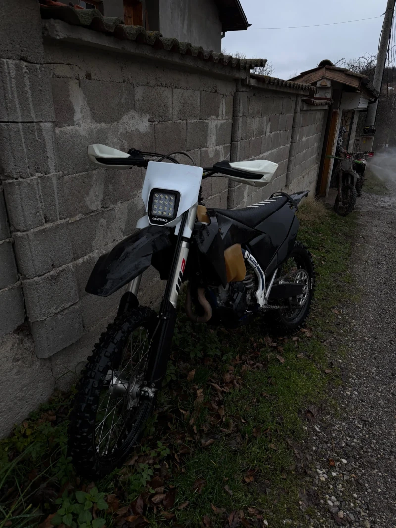 Husqvarna FE Лед Фар / Крайно гърне FMF 4.1 titanium/carbon