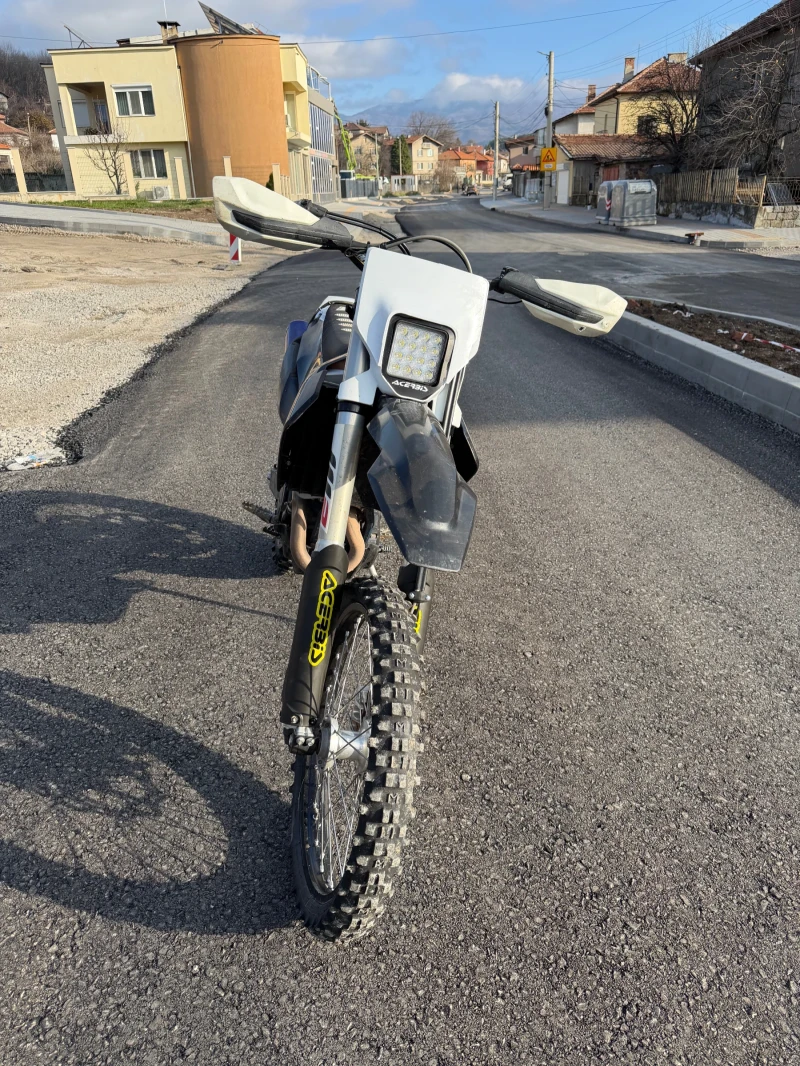 Husqvarna FE СПЕЦИАНА ЦЕНА ДО КРАЯ НА ЯНУАРИ 10 000лв, снимка 2 - Мотоциклети и мототехника - 51809705