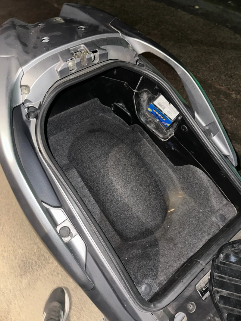 Suzuki Burgman 400i, снимка 8 - Мотоциклети и мототехника - 52189088