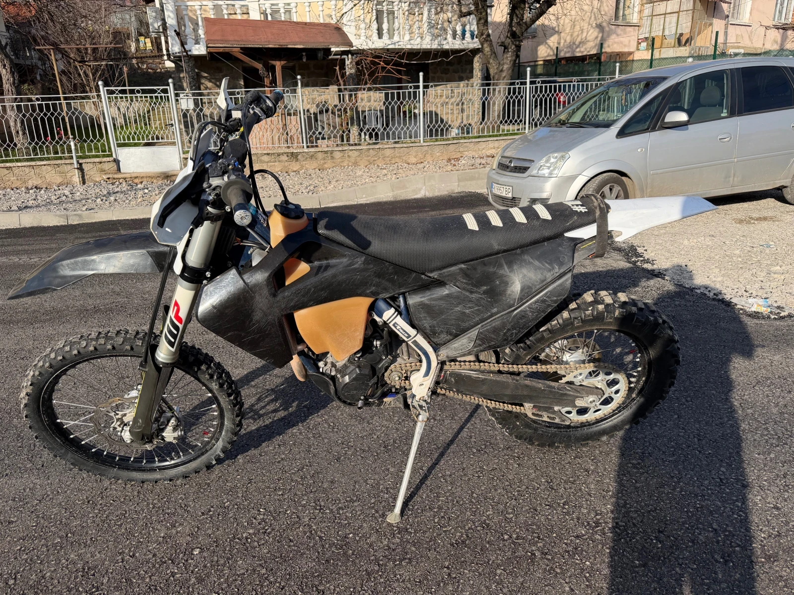 Husqvarna FE Лед Фар / Крайно гърне FMF 4.1 titanium/carbon - изображение 6