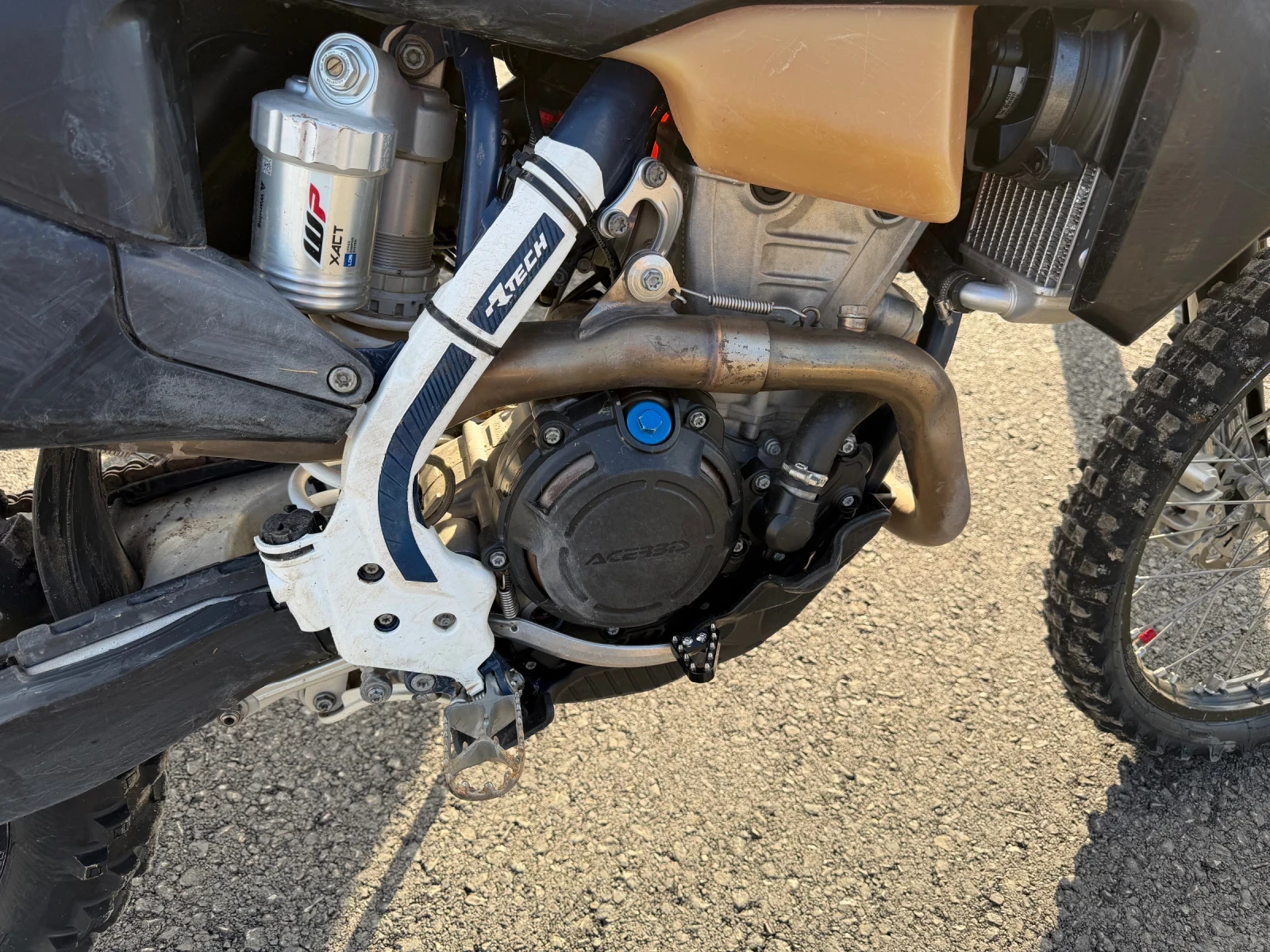 Husqvarna FE Лед Фар / Крайно гърне FMF 4.1 titanium/carbon - изображение 10