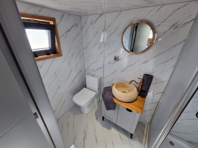 Каравана Други Camperisimo Tiny House Model Sofia, снимка 14 - Каравани и кемпери - 47218808