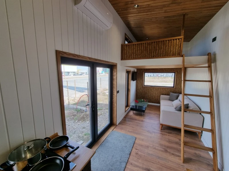 Каравана Други Camperisimo Tiny House , снимка 9 - Каравани и кемпери - 49460366