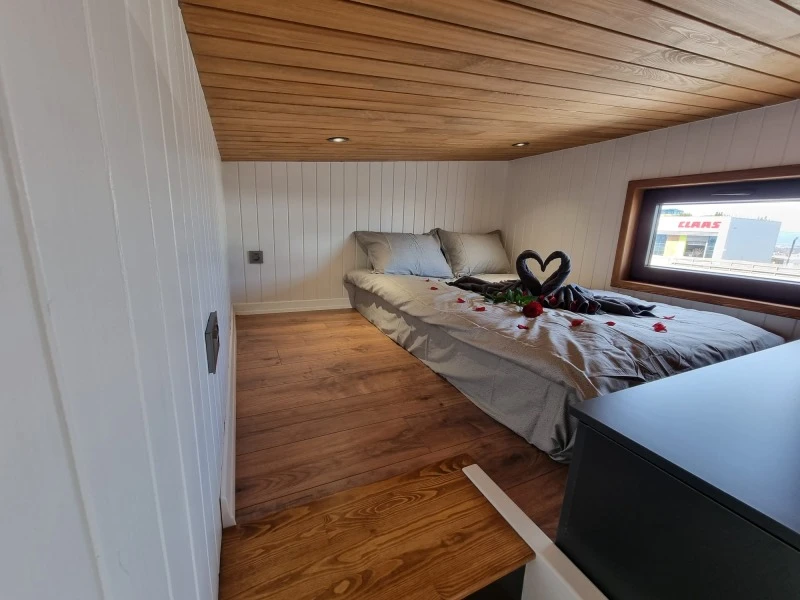 Каравана Други Camperisimo Tiny House , снимка 8 - Каравани и кемпери - 49460366