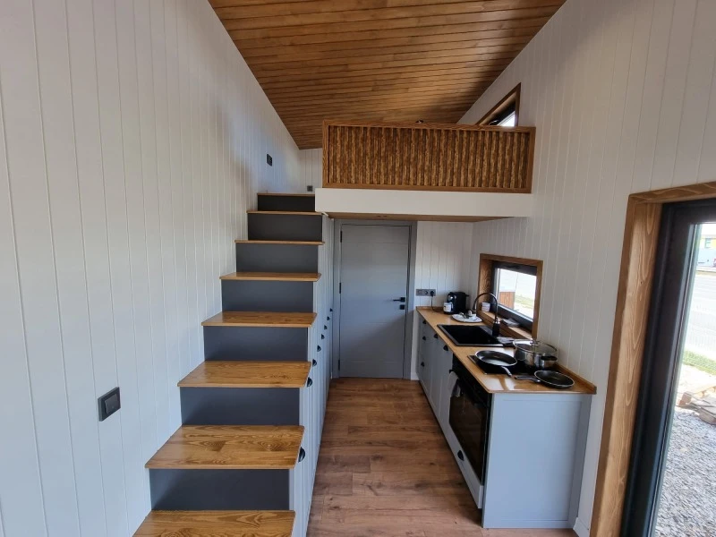 Каравана Други Camperisimo Tiny House , снимка 10 - Каравани и кемпери - 49460366