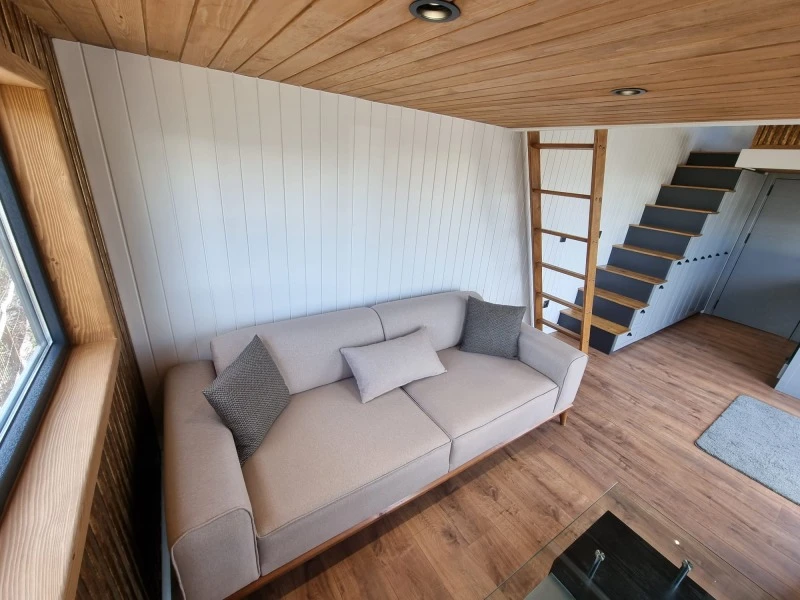 Каравана Други Camperisimo Tiny House , снимка 11 - Каравани и кемпери - 49460366