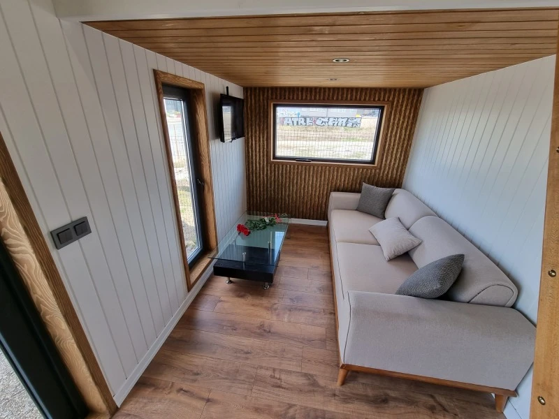 Каравана Други Camperisimo Tiny House , снимка 4 - Каравани и кемпери - 49460366