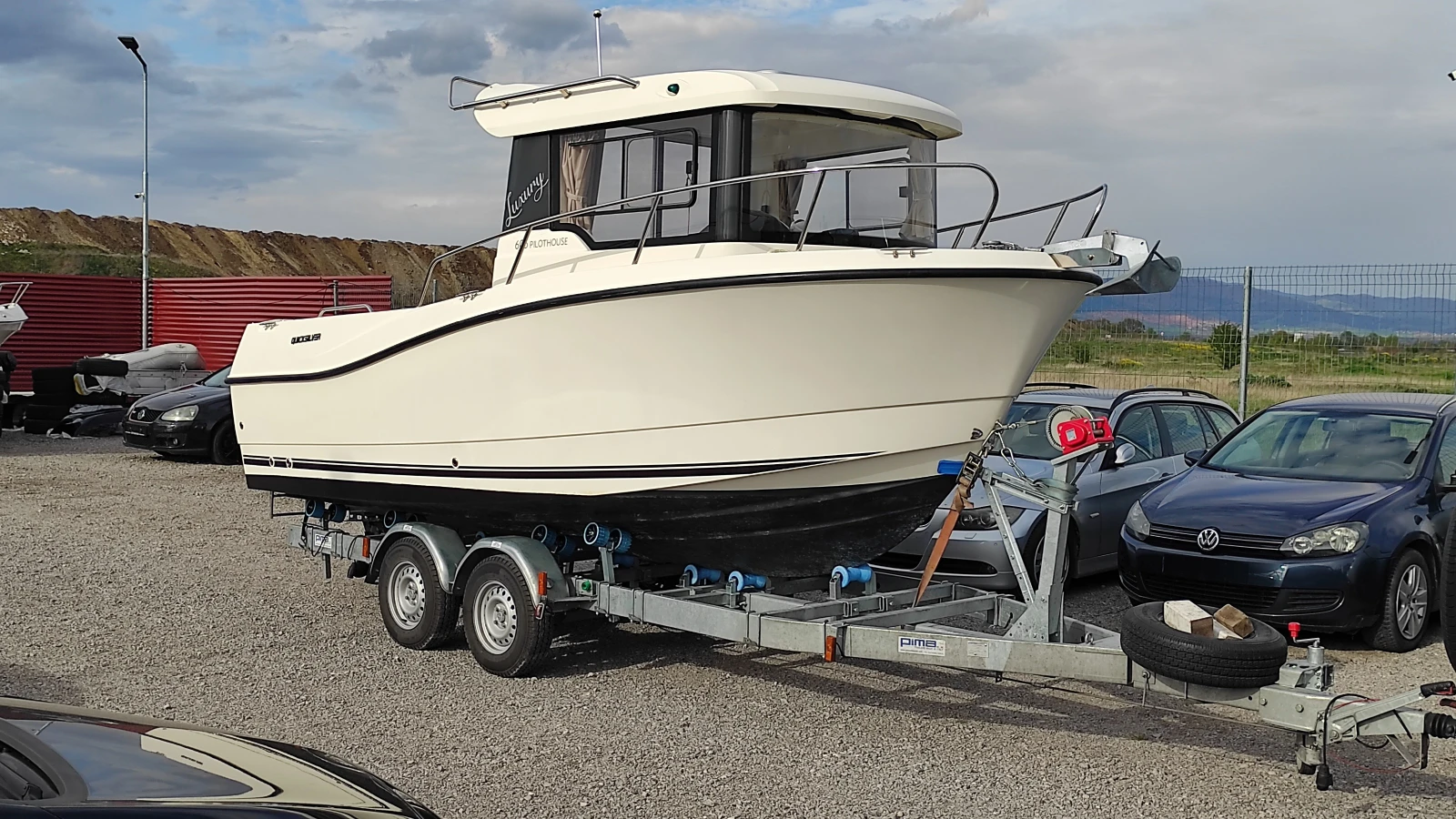 Моторна яхта Quicksilver 605 PILOT HOUSE MERRY FISHER  - изображение 2