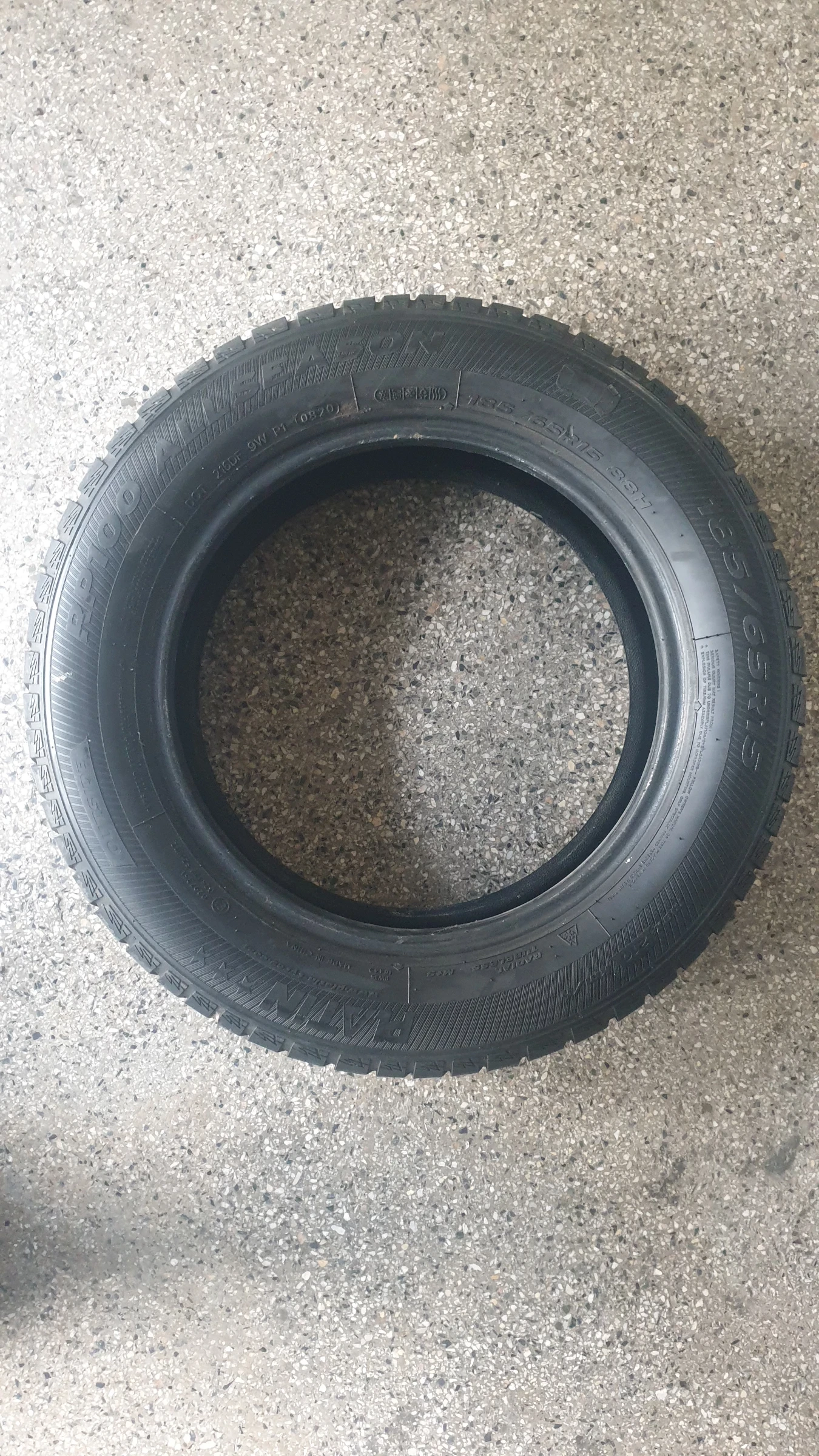 Гуми Всесезонни 185/65R15, снимка 2 - Гуми и джанти - 53924780