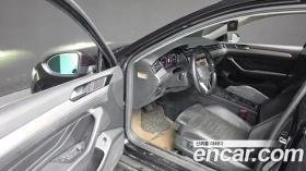 VW Passat 2.0TDI | DIGITAL| DIST| КАМЕРА| ПОДГРЕВ| АЛКАНТАРА, снимка 4
