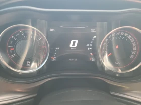 Обява за продажба на Dodge Challenger * SCAT PACK 392 * CARFAX * БЕЗ ПЪРВОНАЧАЛНА ВНОСКА ~93 600 лв. - изображение 6 | Auto.bg Обява за продажба на Dodge Challenger * SCAT PACK 392 * CARFAX * БЕЗ ПЪРВОНАЧАЛНА ВНОСКА ~93 600 лв. - изображение 6