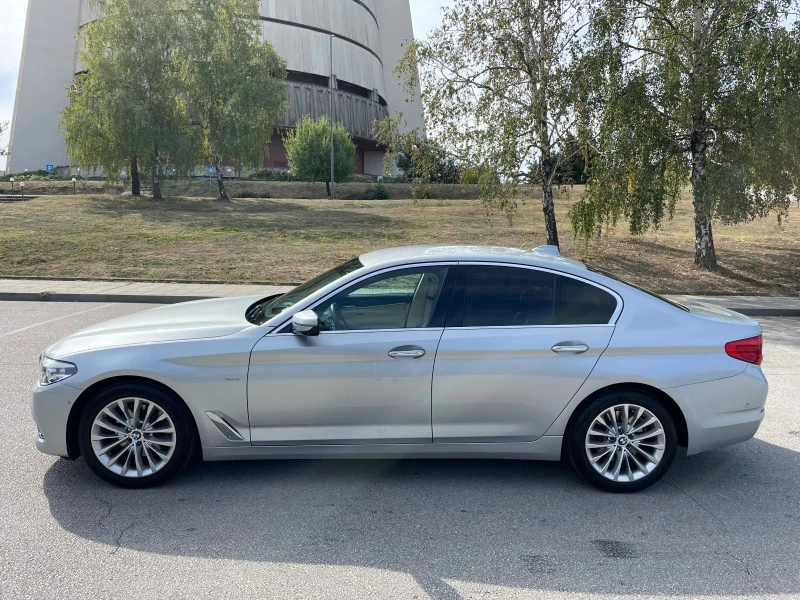 BMW 520  Xdrive LUXURY LINE, снимка 3 - Автомобили и джипове - 48230613