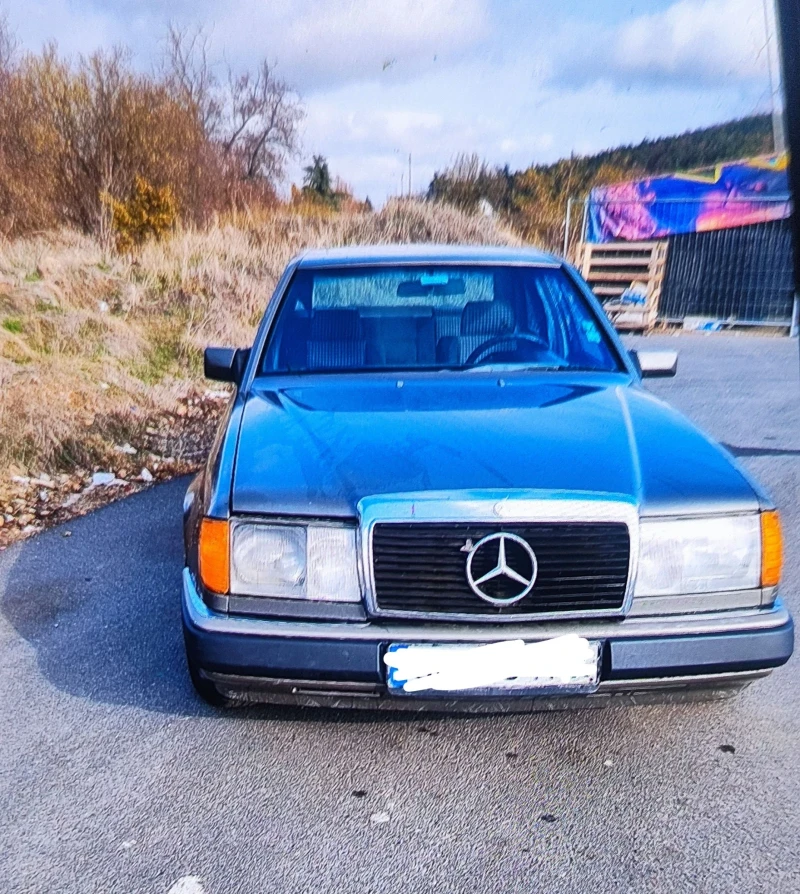 Mercedes-Benz 124 Седан, снимка 8 - Автомобили и джипове - 48258744