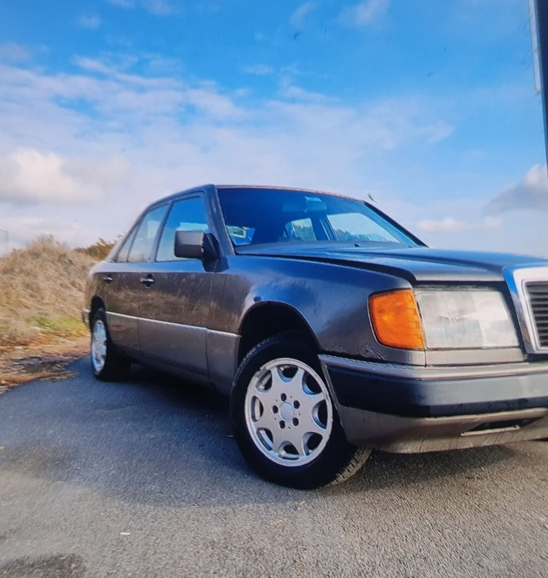 Mercedes-Benz 124 Седан, снимка 12 - Автомобили и джипове - 49215668