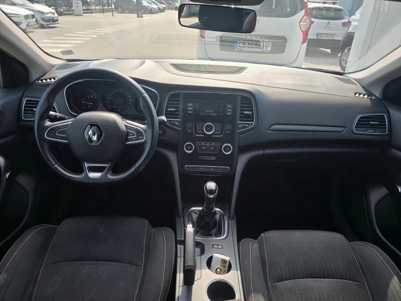 Renault Megane 1.5 dCi, снимка 8 - Автомобили и джипове - 50607753