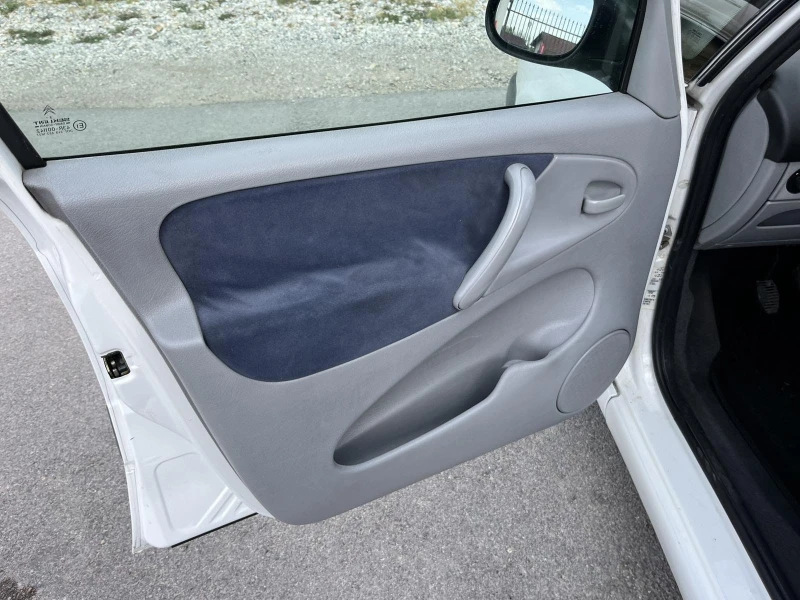 Citroen Xsara picasso 2.0HDI 90кс КЛИМАТРОНИК АВТОПИЛОТ, снимка 7 - Автомобили и джипове - 51021422