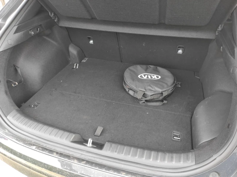 Kia XCeed, снимка 5 - Автомобили и джипове - 51351476