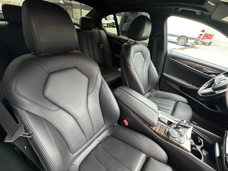 BMW 530 G30 xdrive, снимка 14 - Автомобили и джипове - 53358104