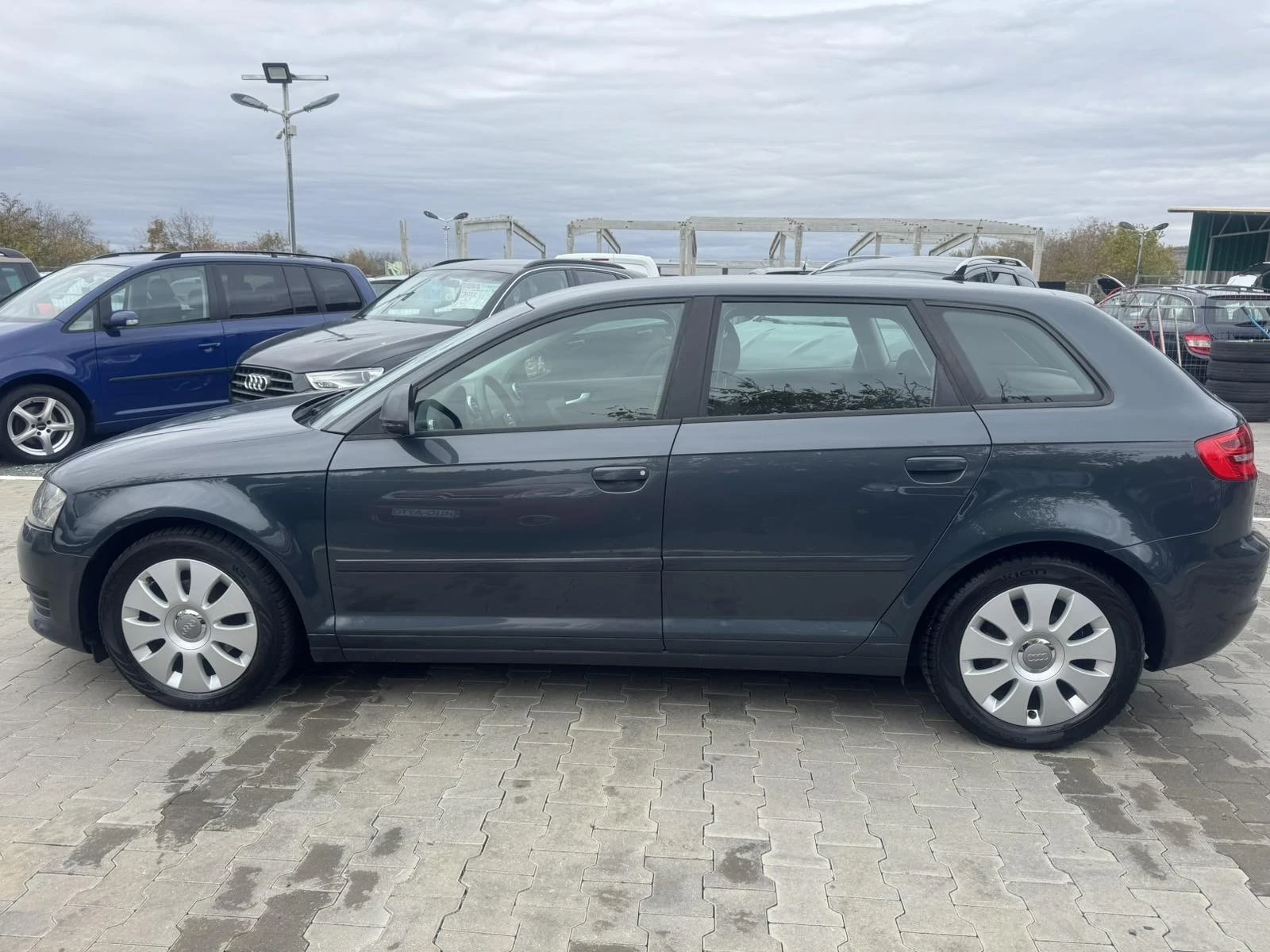 Audi A3 1.9TDI Face Sportback  Navi PDC Автопилот  - изображение 4