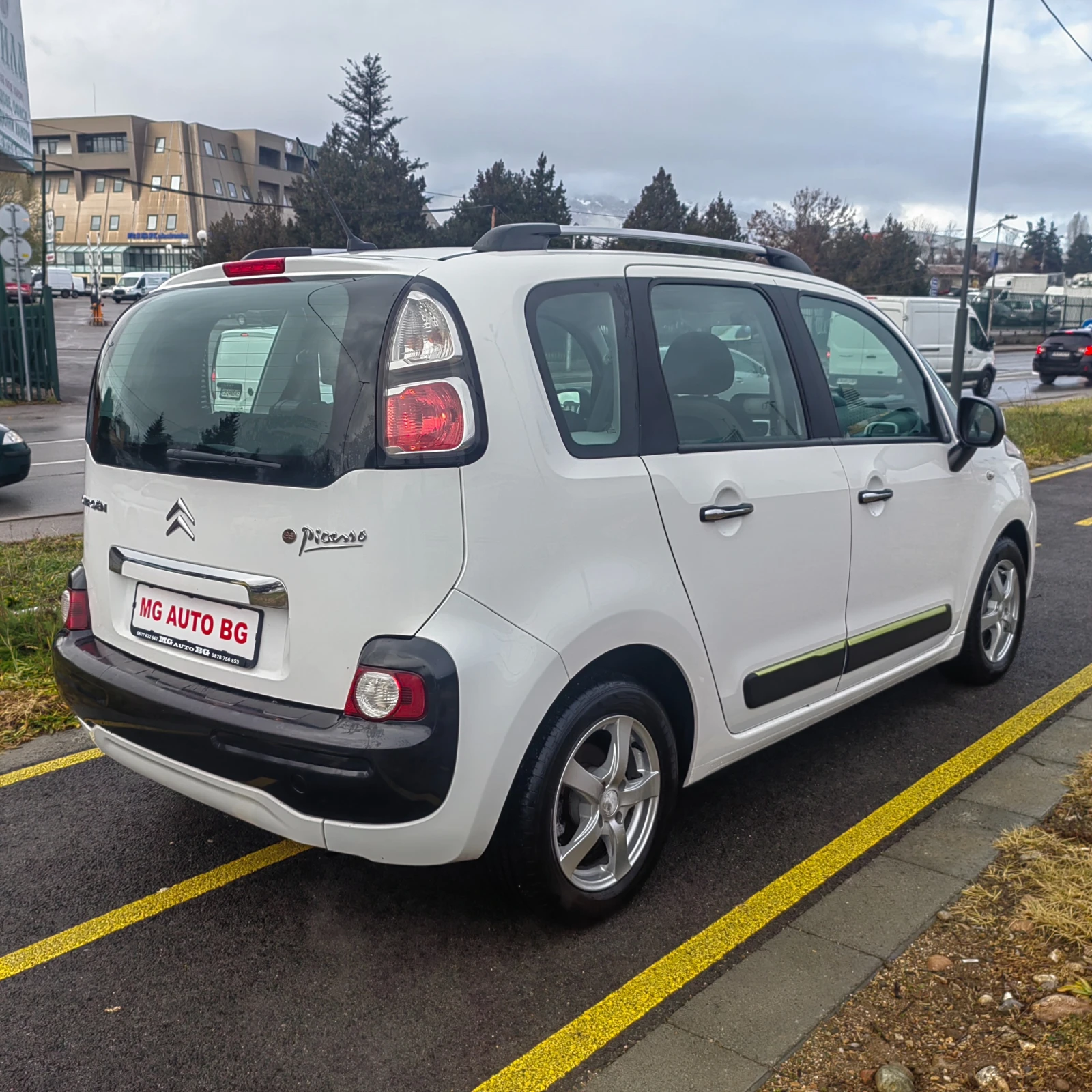 Citroen C3 Picasso 1.4i - изображение 7