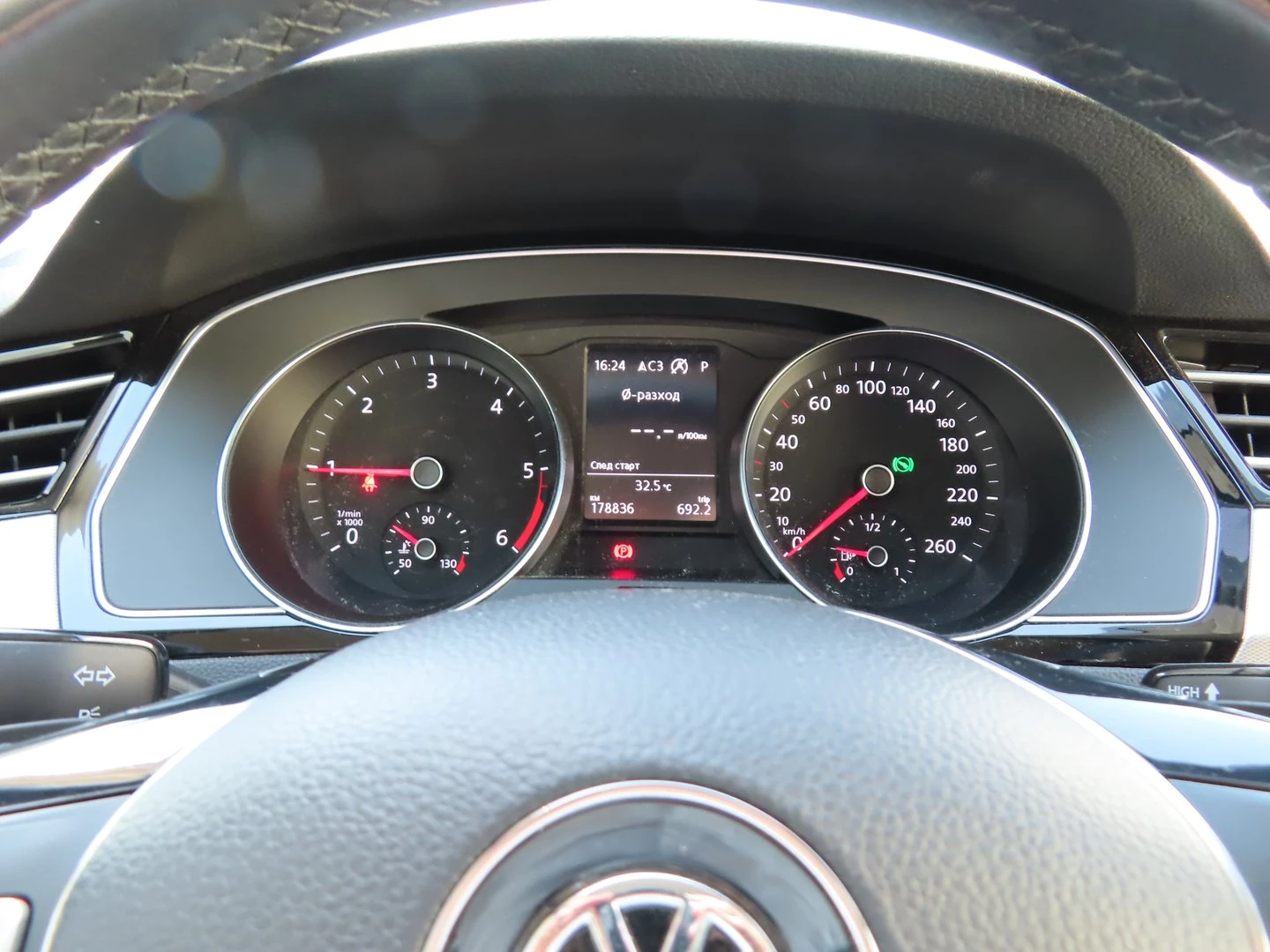 VW Passat Comfortline 2.0TDI BMT | Mobile.bg — изображение 15