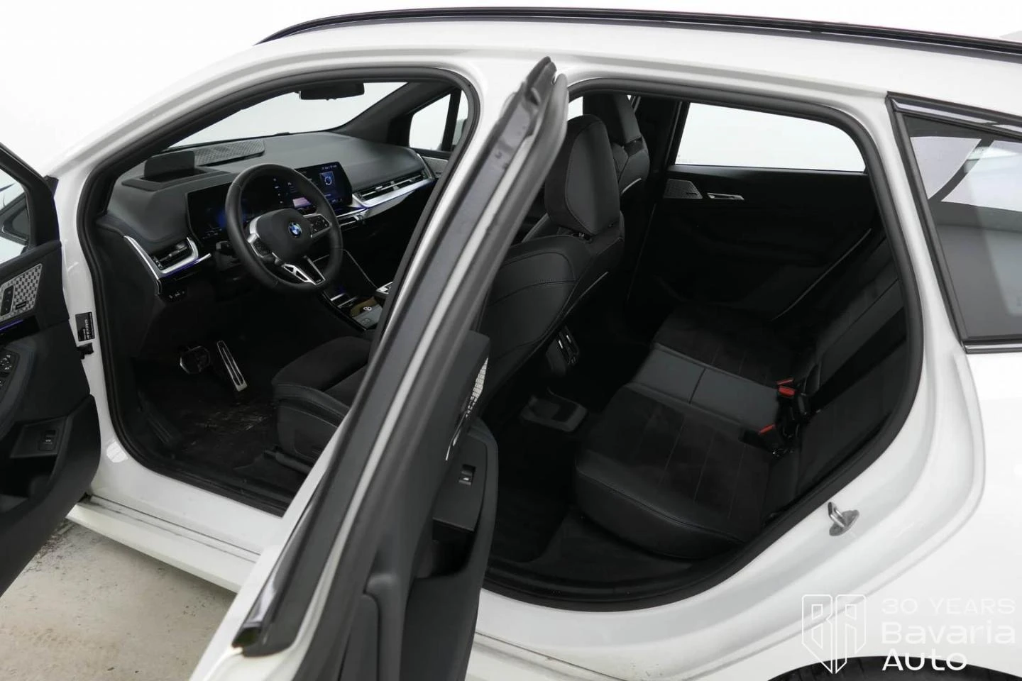 BMW 220 223i xDrive Active Tourer Sportautomatic - изображение 6