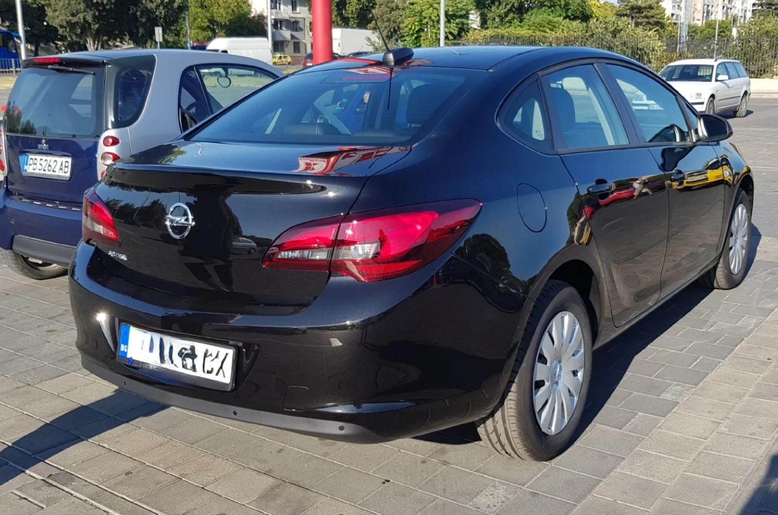 Opel Astra J, снимка 4 - Автомобили и джипове - 53416906