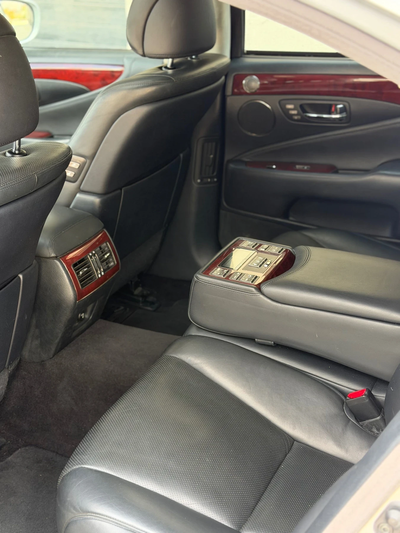 Lexus LS 460, снимка 10 - Автомобили и джипове - 55512804