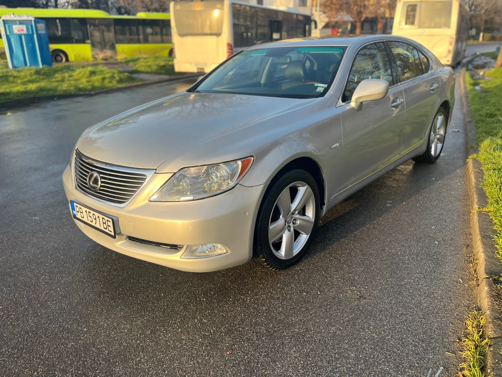 Lexus LS 460, снимка 3 - Автомобили и джипове - 53869087