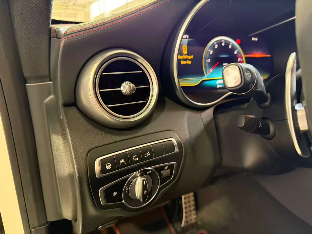 Mercedes-Benz C 43 AMG COUPE/BURMESTER/СЛЕДЕНЕ НА ЛЕНТИ/ГУМИ+ ДЖАНТИ, снимка 13 - Автомобили и джипове - 54155819